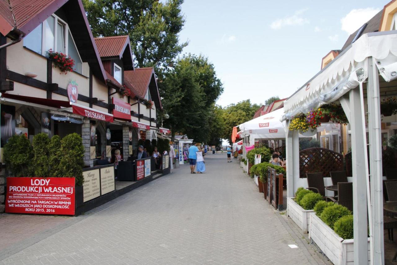 Willa Laura Rowy - Apartamenty Nad Morzem Buitenkant foto